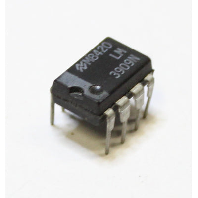 LM3909N LED Flasher/Oscillator
