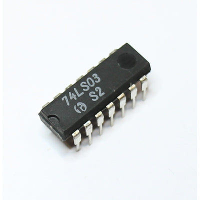 74LS03 quad 2-input NAND gate with open collector outputs