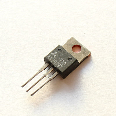 AN7909  9V 1 A Negativ Spannungsregler TO220