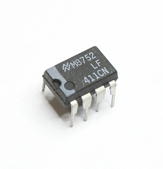 LF 411CN Operational amplifiers 4MHz 10÷36V DIP8